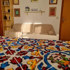 https://madrice-holidays.sicilyhotelsitaly.net